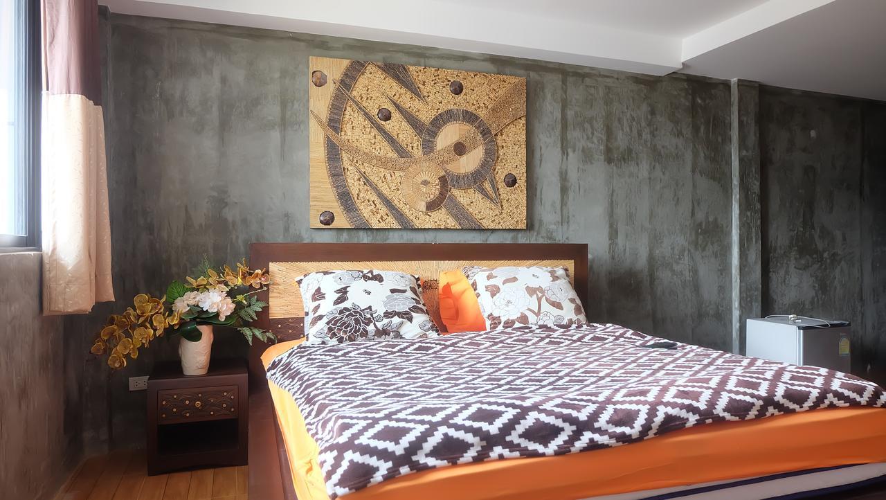 Iris Hostel Чиангмай Экстерьер фото