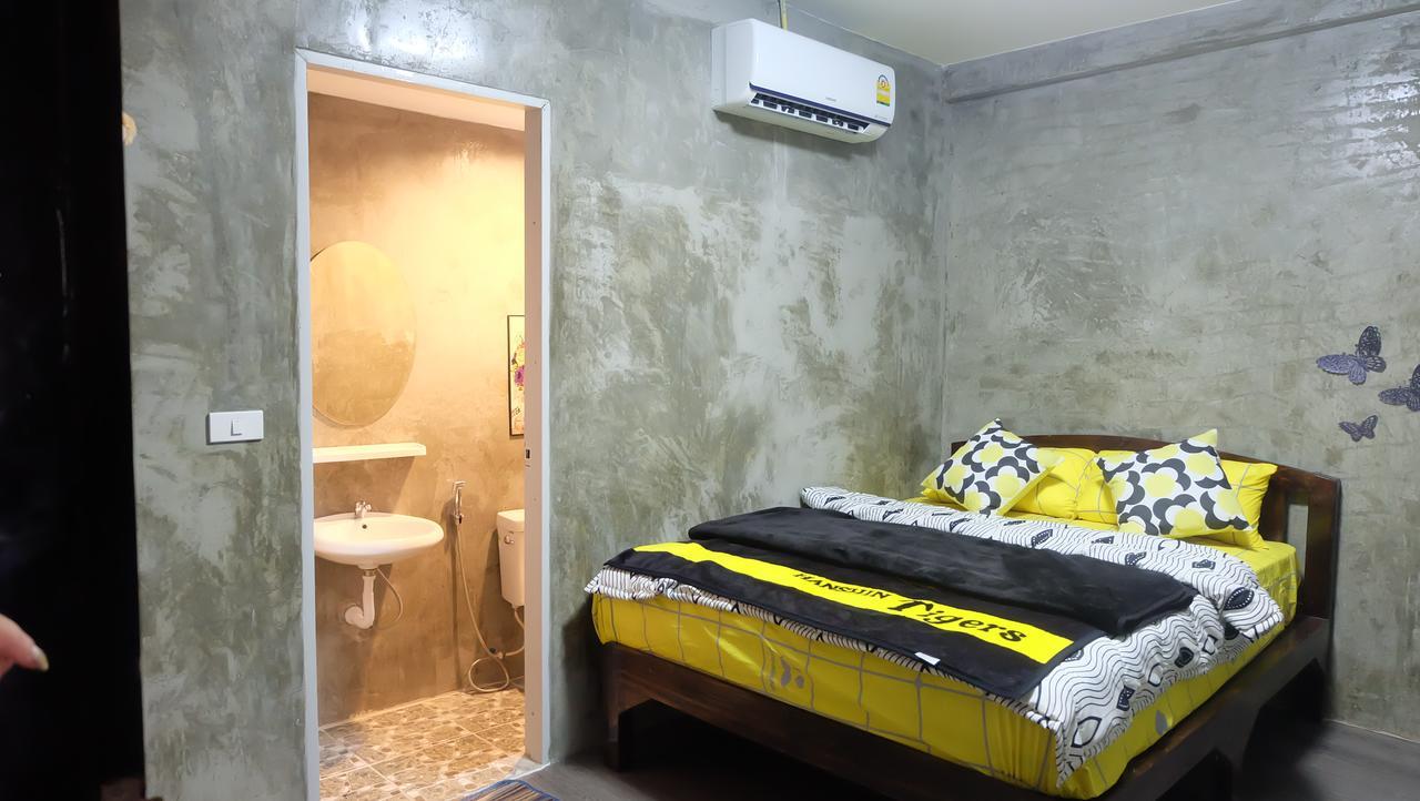 Iris Hostel Чиангмай Экстерьер фото